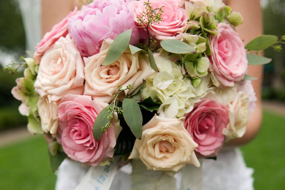 Online flower shopping for beginners – A step-by-step guide to buying the bouquet